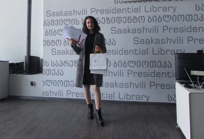 52415917_2283313301906441_971972655525658624_n