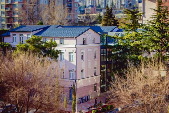 98447540_247616439640373_3870215637678686208_n