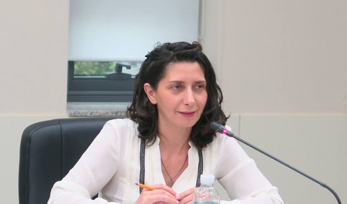 მ არიამი 1