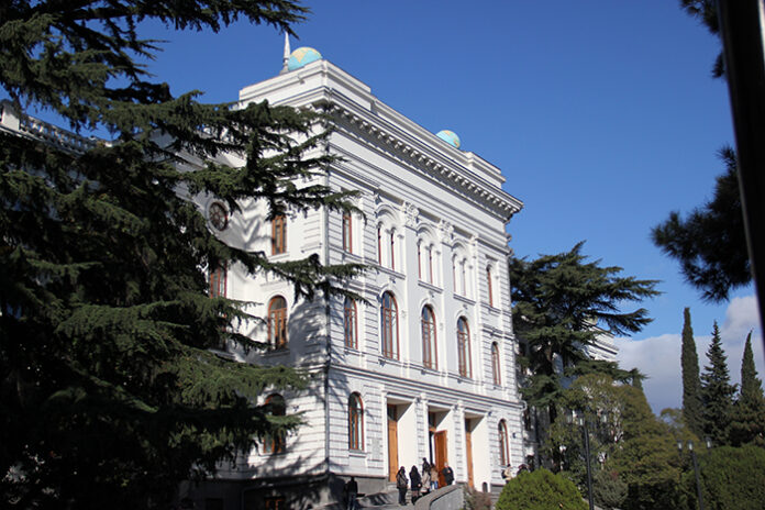 თსუ- ფოტო